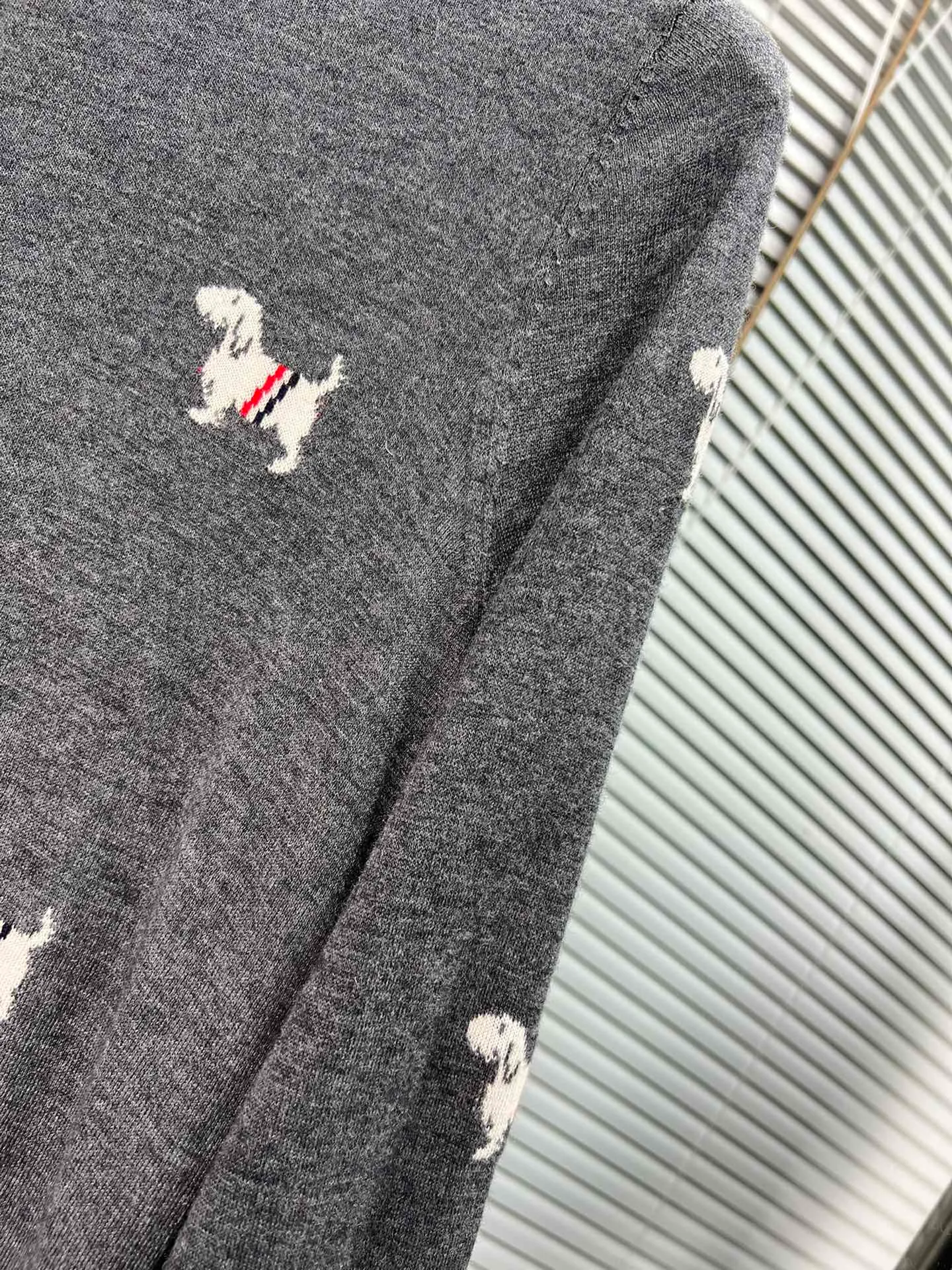 Thom Browne ➡️ logo TBClassic Classic Quality⚠️ ， ， ， ， ❗️❗️ ， ！ TBSeries ， ， ！ :Navy Blue Gray Sizes：0.1.2 （SML ）